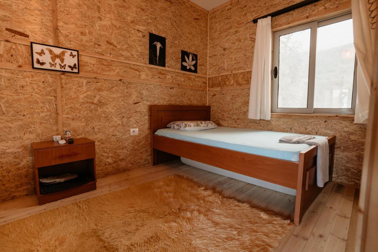 Hotel Bujtina Vjosa Memaliaj Exterior foto