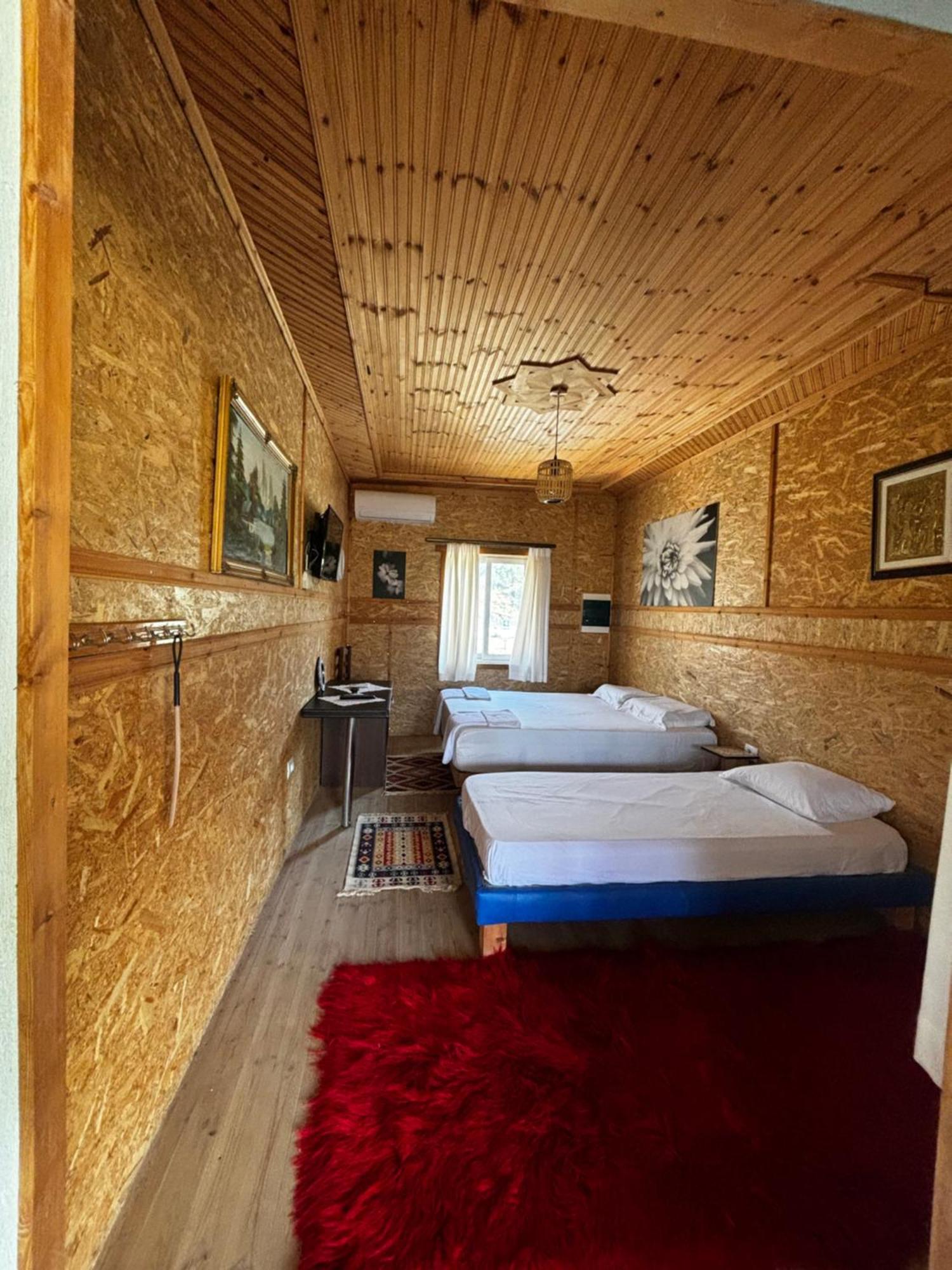 Hotel Bujtina Vjosa Memaliaj Exterior foto
